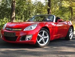 Rot Gebraucht 2008 Opel GT Cabrio | 18.500 € (Fairer Preis)