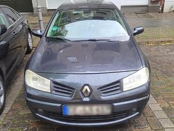 Grau Gebraucht 2008 Renault Mégane GrandTour Kombi | 1.500 €