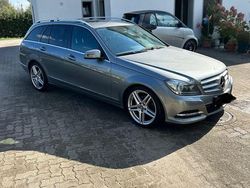 Grau Gebraucht 2011 Mercedes C200 Avantgarde Kombi | 10.900 € (Fairer Preis)