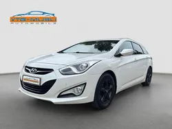 Weiß Gebraucht 2012 Hyundai i40 Style Kombi | 10.988 € (Teuer)