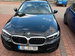 Schwarz Gebraucht 2021 BMW 520 Kombi | 23.500 € (Superpreis)