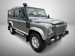 Grau Gebraucht 2013 Land Rover Defender SE SUV | 38.999 €