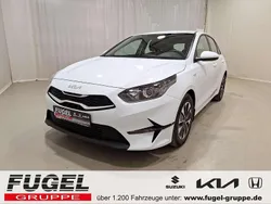 Casa white Neu 2025 Kia Ceed Play Limousine | 19.499 € (Fairer Preis)