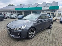 Grau Gebraucht 2017 Hyundai i30 Kombi | 10.690 € (Fairer Preis)