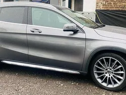 Mountaingrau met. Gebraucht 2019 Mercedes GLA250 AMG SUV | 29.000 € (Etwas zu teuer)