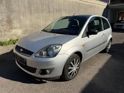 Grau Gebraucht 2007 Ford Fiesta Fun X Kleinwagen | 1.500 € (Fairer Preis)