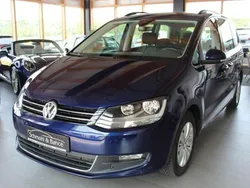 Blau Gebraucht 2022 VW Sharan Comfortline Van / Kleinbus | 28.990 € (Etwas zu teuer)