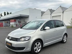 Gold Gebraucht 2011 VW Golf Plus Cross Cup Van / Kleinbus | 8.190 € (Fairer Preis)