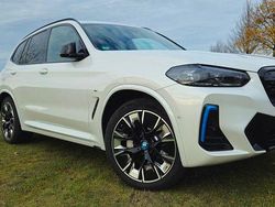 Weiß Gebraucht 2023 BMW iX3 Impressive SUV | 42.900 € (Superpreis)