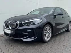 Saphirschwarz Gebraucht 2022 BMW 120 Shadowline Kleinwagen | 27.349 € (Guter Preis)