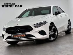 Unilack polarweiß Gebraucht 2023 Mercedes A180 Night Limousine | 22.950 € (Superpreis)