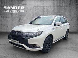 Weiß Gebraucht 2020 Mitsubishi Outlander P-HEV Top SUV | 25.500 € (Etwas zu teuer)