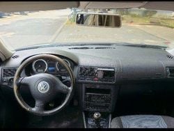 Blau Gebraucht 2003 VW Golf Limousine | 750 € (Superpreis)