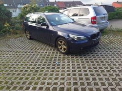Blau Gebraucht 2004 BMW 525 Kombi | 2.000 € (Fairer Preis)