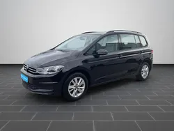 Deep black perleffekt (metallic) Gebraucht 2024 VW Touran Comfortline Van / Kleinbus | 29.500 € (Guter Preis)