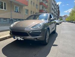Braun Gebraucht 2012 Porsche Cayenne SUV | 21.490 € (Fairer Preis)