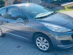 Grau Gebraucht 2009 Peugeot 207 Filou Kleinwagen | 3.200 € (Fairer Preis)