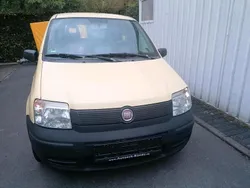 Gelb Gebraucht 2009 Fiat Panda Kleinwagen | 1.200 € (Fairer Preis)