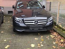 Schwarz Gebraucht 2017 Mercedes E200 Limousine | 20.500 € (Fairer Preis)