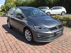 Grau Gebraucht 2019 VW Golf Sportsvan Highline Van / Kleinbus | 19.990 € (Etwas zu teuer)