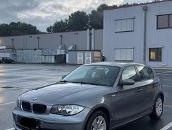 Grau Gebraucht 2009 BMW 120 Kleinwagen | 3.450 € (Guter Preis)