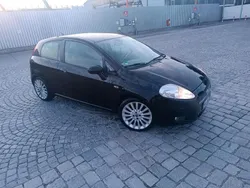 Schwarz Gebraucht 2009 Fiat Grande Punto Kleinwagen | 2.200 € (Etwas zu teuer)