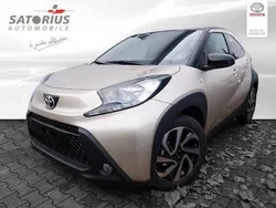 Beige Neu 2024 Toyota Aygo Team Kleinwagen | 19.490 €