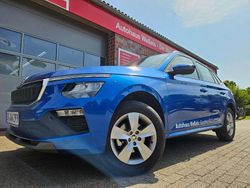 Raceblau metallic Gebraucht 2025 Skoda Kamiq Selection SUV | 21.990 € (Fairer Preis)