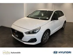Weiss Gebraucht 2019 Hyundai i30 YES! Limousine | 15.890 € (Fairer Preis)