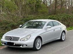 Silber Gebraucht 2007 Mercedes CLS500 Limousine | 20.990 € (Teuer)