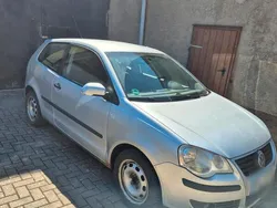 Silber Gebraucht 2006 VW Polo Kleinwagen | 599 €