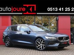 Blau Gebraucht 2019 Volvo V60 Momentum Kombi | 18.400 € (Teuer)