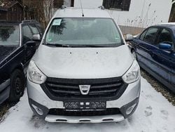 Silber Gebraucht 2016 Dacia Lodgy Stepway Van / Kleinbus | 3.490 € (Superpreis)