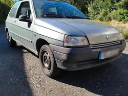 Grau Gebraucht 1993 Renault Clio Kleinwagen | 420 €