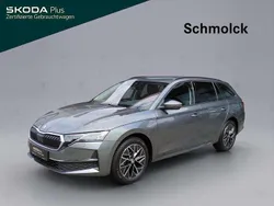 Graphitegrau Gebraucht 2024 Skoda Octavia Selection Kombi | 31.290 € (Guter Preis)