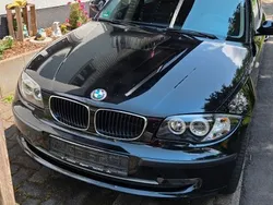 Schwarz Gebraucht 2009 BMW 116 Kleinwagen | 4.000 €