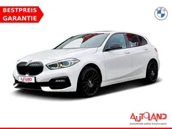 Weiß Gebraucht 2020 BMW 118 Sport Line Kleinwagen | 21.990 € (Etwas zu teuer)