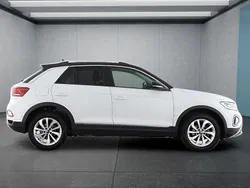 Weiß Gebraucht 2024 VW T-Roc SUV | 28.349 € (Guter Preis)