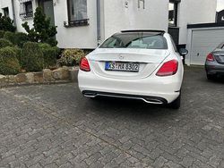 Weiß Gebraucht 2015 Mercedes C220 Limousine | 18.999 € (Fairer Preis)
