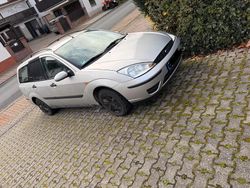Silber Gebraucht 2001 Ford Focus Kombi | 1.199 € (Fairer Preis)