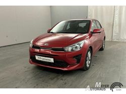 Rot Gebraucht 2021 Kia Rio Vision Limousine | 14.990 € (Etwas zu teuer)
