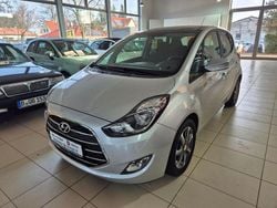 Silber Gebraucht 2016 Hyundai ix20 Passion Kleinwagen | 12.480 € (Fairer Preis)