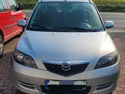 Silber Gebraucht 2006 Mazda 2 Active Kleinwagen | 2.000 € (Fairer Preis)
