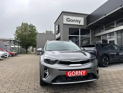 Grau Neu 2025 Kia Stonic Spirit SUV | 25.599 € (Etwas zu teuer)