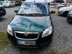 Grün Gebraucht 2009 Skoda Roomster Kombi | 3.250 €