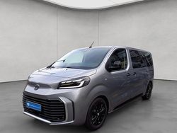 Silber Gebraucht 2025 Toyota Proace Verso Lounge Kombi | 56.950 €