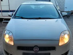 Weiß Gebraucht 2009 Fiat Bravo Kleinwagen | 2.000 € (Fairer Preis)