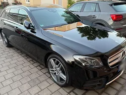 Schwarz Gebraucht 2017 Mercedes E220 AMG line Kombi | 19.990 € (Etwas zu teuer)