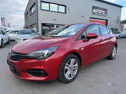 Chili rot/kardio rot Gebraucht 2021 Opel Astra Edition Kleinwagen | 14.599 € (Superpreis)