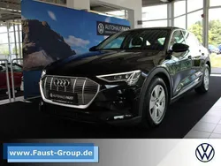 Schwarz Gebraucht 2022 Audi e-tron Sportback Basis SUV | 29.750 € (Guter Preis)